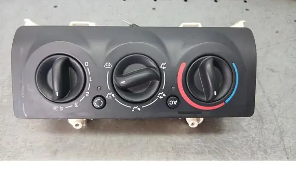 Renault Clio II Air conditioning/heating control unit 