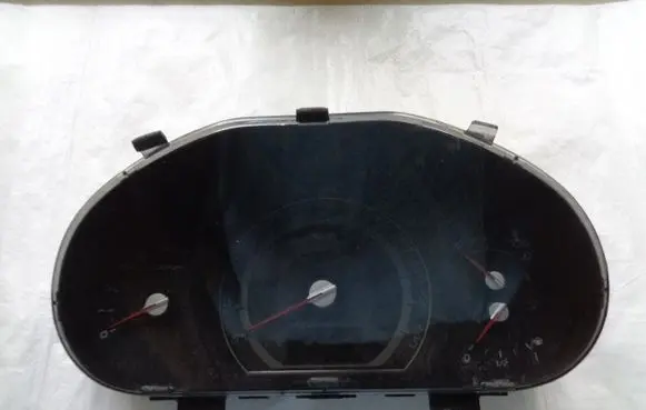 KIA Sportage Speedometer (instrument cluster) 940233U025