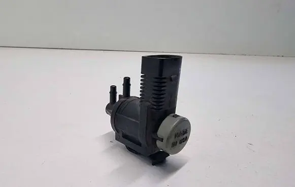 Audi A3 S3 8P Turbo solenoid valve 1K0906283A