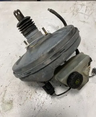 Mercedes-Benz CLK A208 C208 Brake booster A0044305730