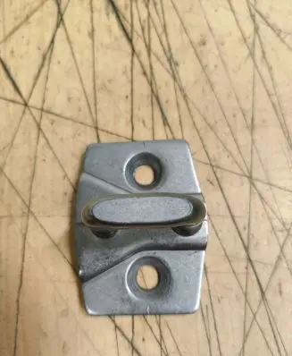 BMW 5 F10 F11 Front door lock loop/hook striker 7249639