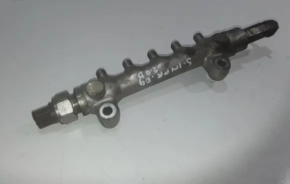 Subaru Impreza III Fuel main line pipe
