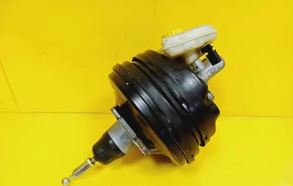 Audi A4 S4 B6 8E 8H Brake booster 8E0612105J