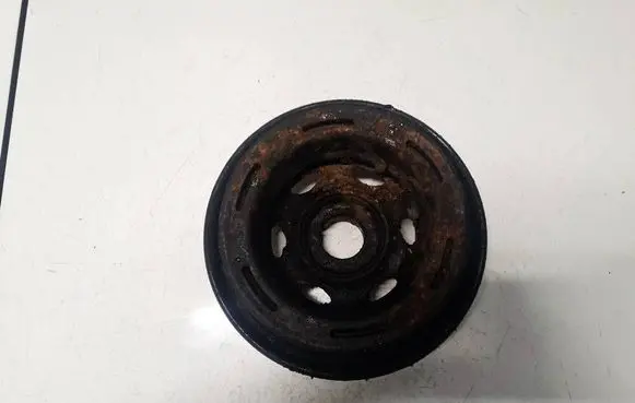 Mercedes-Benz C AMG W204 Crankshaft pulley 6110300503 A6110300503