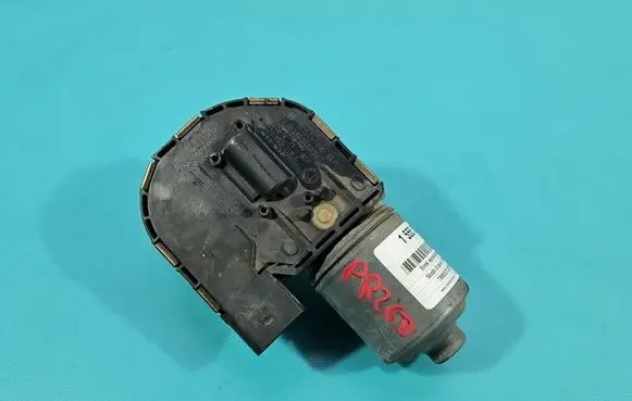 Skoda Octavia Mk2 (1Z) Wiper motor 0390241754 IMPRK1555053