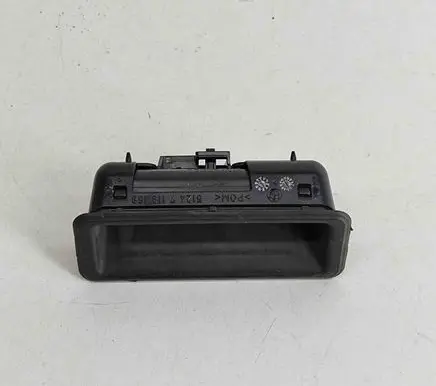 BMW X6 F16 Tailgate/boot open switch button 7118158