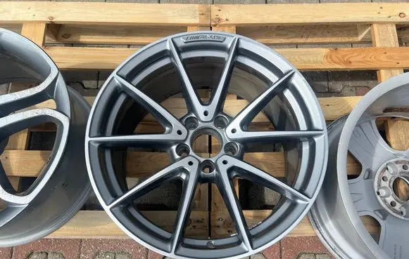 Mercedes-Benz C AMG W205 R18 alloy rim A2054015700