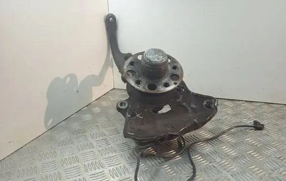 Mercedes-Benz E W212 Front wheel hub
