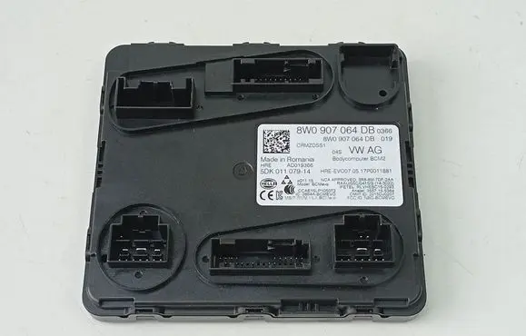 Audi A4 S4 B9 BSM Control unit 8W0907064DB AD019366