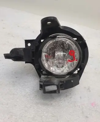 Nissan Leaf I (ZE0) Front fog light