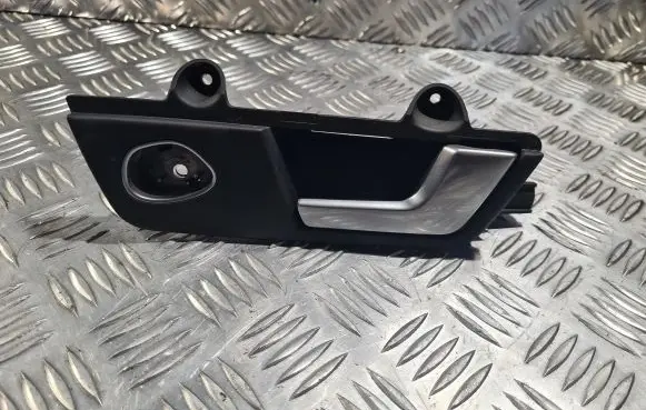 Audi A4 S4 B6 8E 8H Front door interior handle
