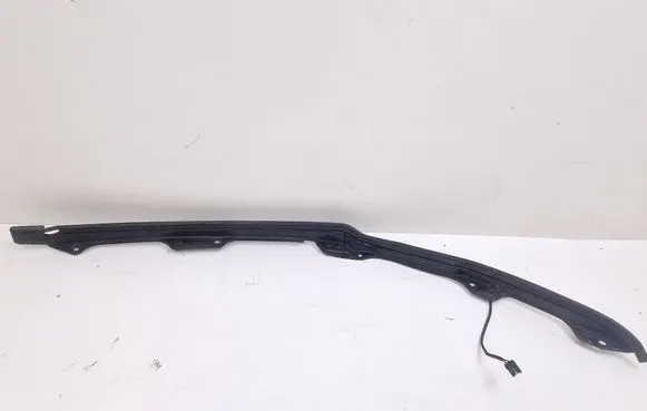 Mitsubishi Outlander Tailgate sensor 