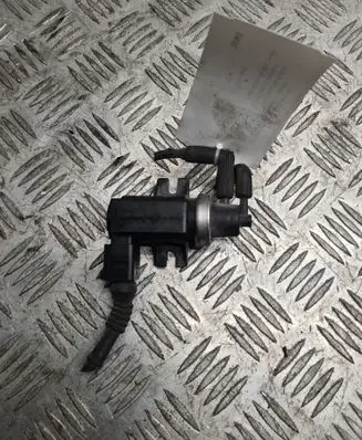 Volkswagen Golf IV Turbo solenoid valve 1J0906627