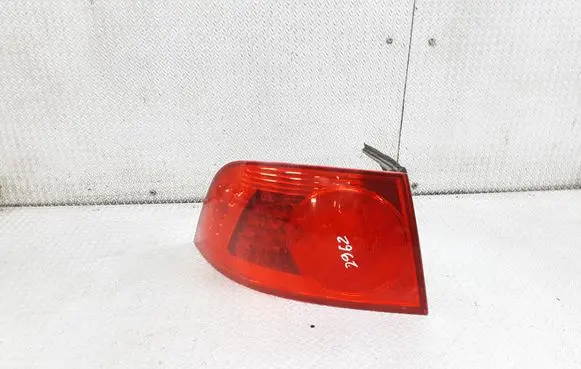Volkswagen Phaeton Rear/tail lights