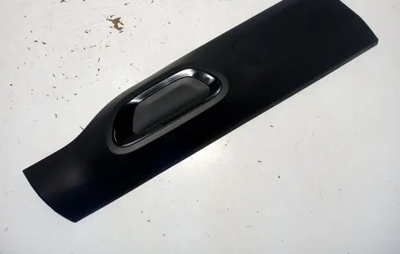 Front door trim (molding)