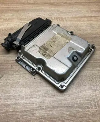 Peugeot 406 Engine control unit/module ECU 9635157280 0281001978