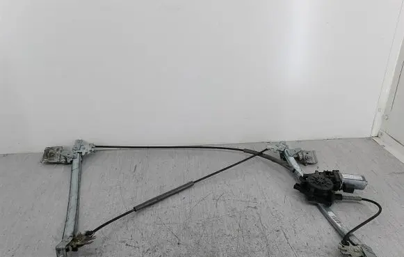 Peugeot 206 CC Front door window regulator with motor