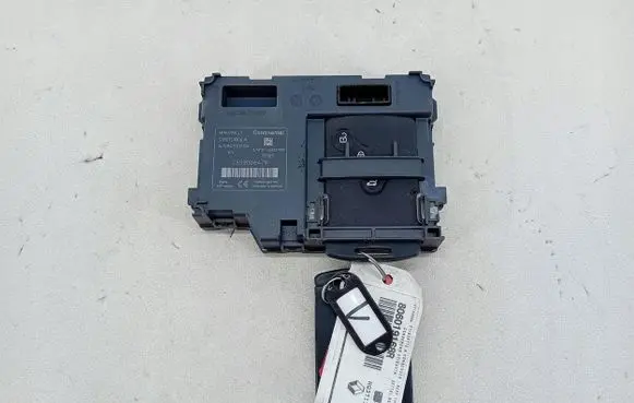 Renault Captur Ignition key card reader 