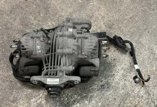 BMW X6 E71 Rear differential P759526102 TK1446107AGT369 7595261
