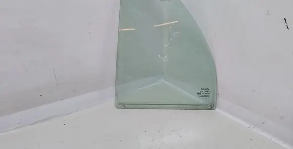 Rear vent window glass