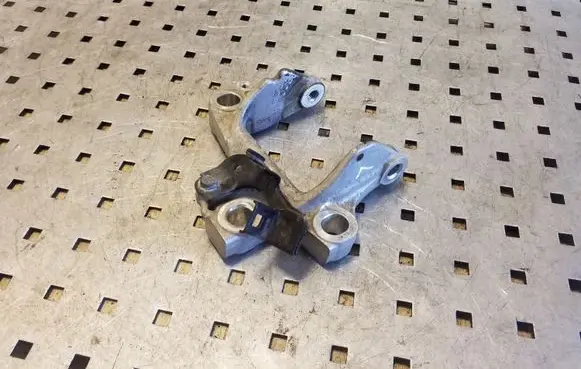 Honda Insight Gearbox mounting bracket 50TM8CVT