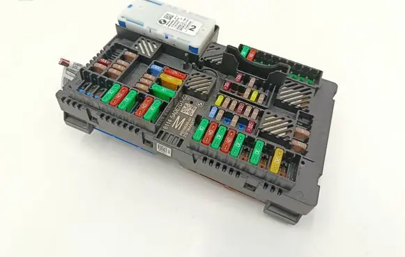 BMW 3 G20 G21 Fuse module 5A0E7D1 8795478 P00166268AH