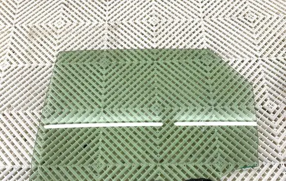 Lexus LBX Rear door window glass 