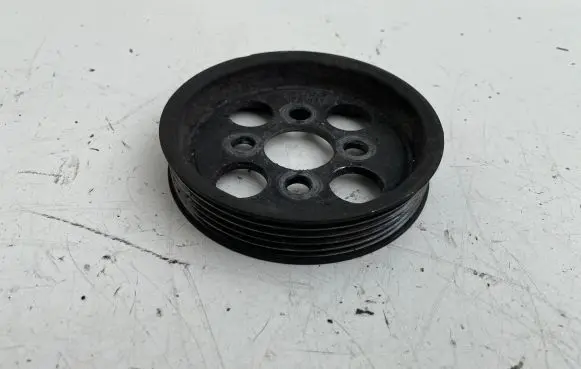 Volvo V70 Power steering pump pulley 30731821