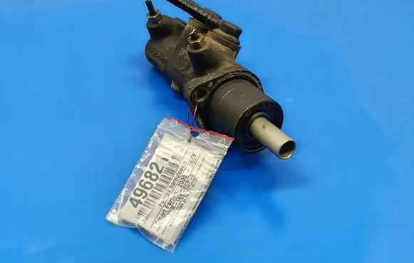 Smart ForTwo I Master brake cylinder