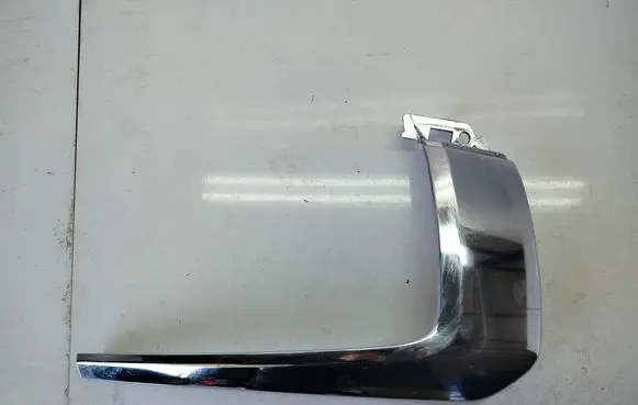 Mitsubishi Outlander Front bumper splitter molding 6407A145