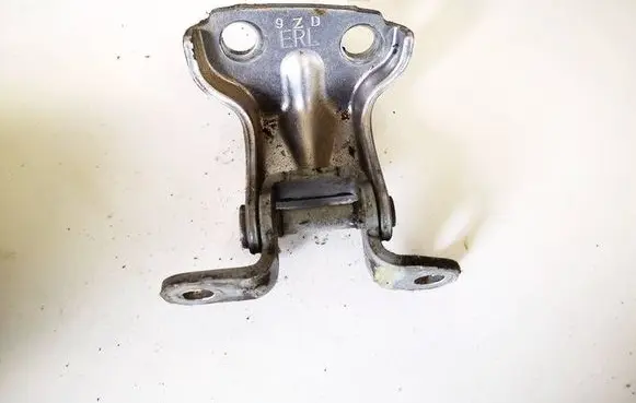 Subaru Legacy Rear door lower hinge