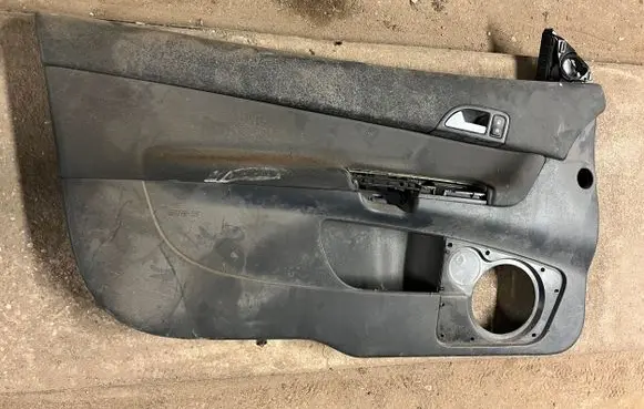 Volvo C30 Front door card panel trim 30661369 30661345