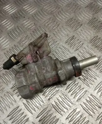 Ford Focus Master brake cylinder