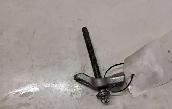 BMW X6 E71 Fuel Injector clamp holder