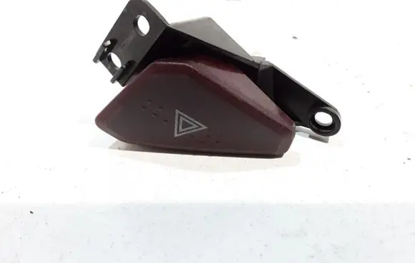 Mitsubishi Pajero Hazard light switch