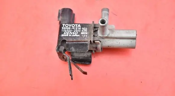 Toyota Corolla E120 E130 Vacuum valve 90080-91218