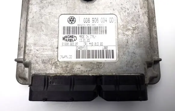 Volkswagen Polo Engine control unit/module 036906034DD