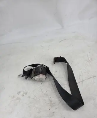 Mitsubishi Pajero Rear seatbelt 0429073 0037996
