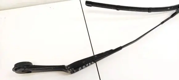Ford Focus Front wiper blade arm BM5117526AB