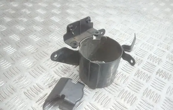 Honda FR-V Fuel filter bracket/mount holder 