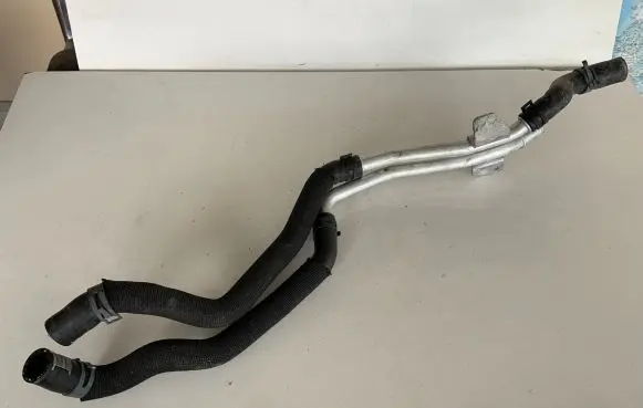 Audi Q7 4M Engine coolant pipe/hose 4M0819857A 4M0819372DD 4M0819375F