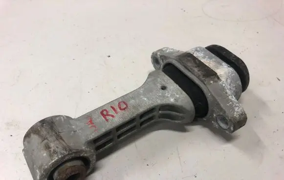 KIA Rio Engine mount bracket
