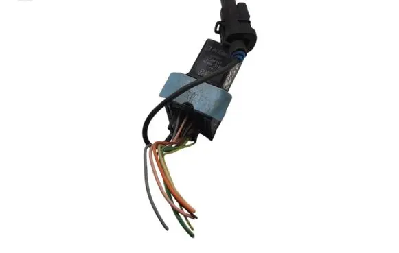 Peugeot 508 Glow plug pre-heat relay 9666671780