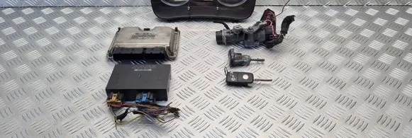 Volkswagen Bora Engine ECU kit and lock set 038906019CJ 28SA4557 0281010302