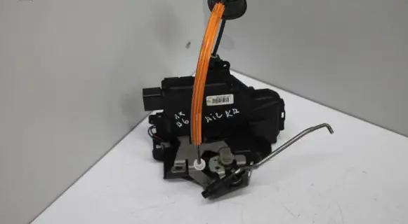 Audi A4 S4 B6 8E 8H Rear door lock 8E0839015C A66306G