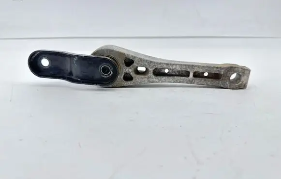 Skoda Octavia Mk2 (1Z) Engine mount bracket 1K0199855A