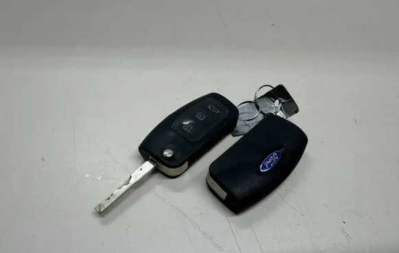 Ford S-MAX Ignition key/card 