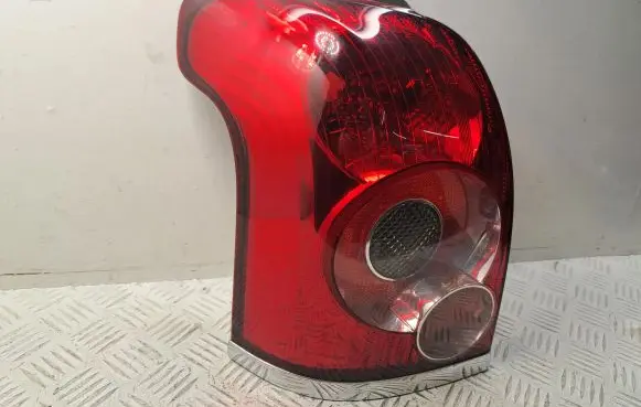 Toyota Avensis T250 Rear/tail lights 8156105260 8155205170