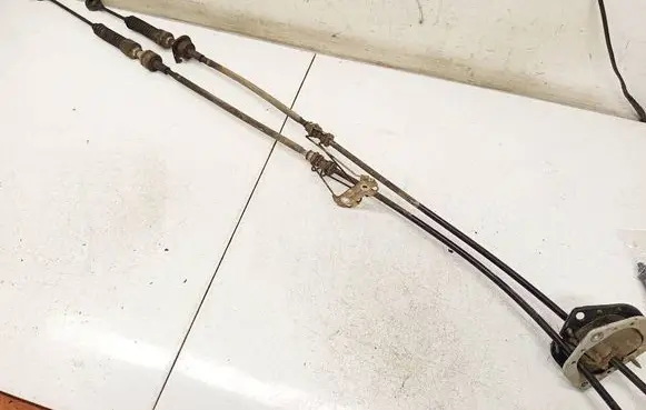 Toyota Avensis Verso Gear shift cable linkage
