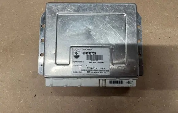 Maserati Levante Suspension control unit/module 670038755 15152803102 D1080B117025